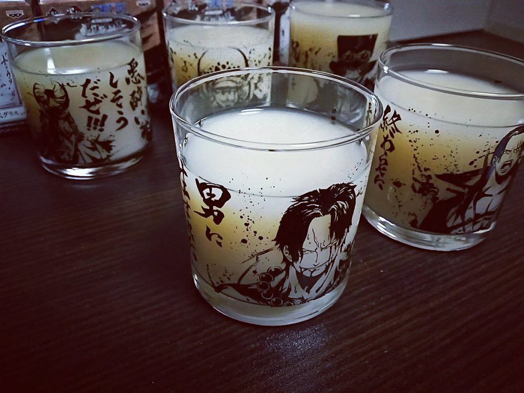 ワンピース一番くじ の景品のグラスでまっこり5杯 墨絵師御歌頭 Okazu まとめサイト